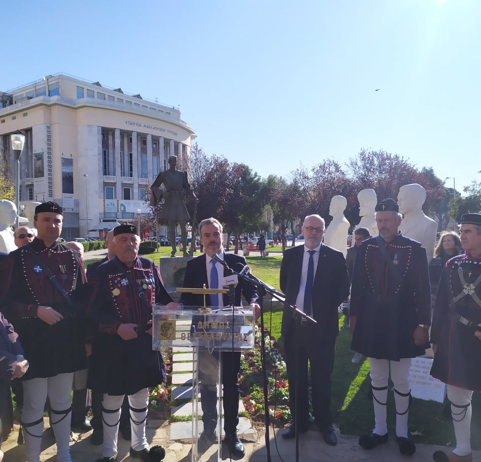 Read more about the article Τελετή προσωρινής επανατοποθέτησης των προτομών των Μακεδονομάχων