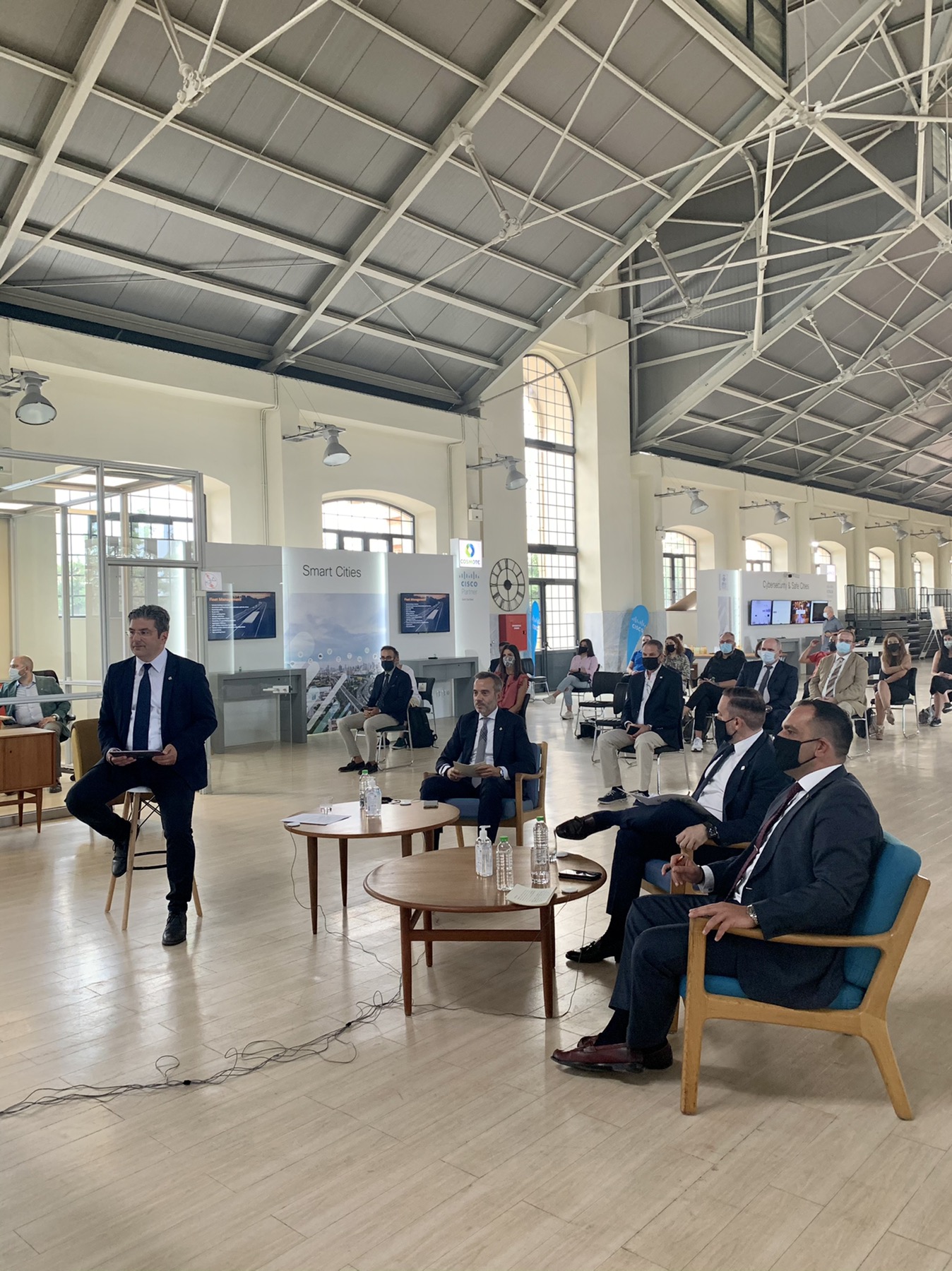 Read more about the article Φόρουμ Δημάρχων με πρωτοβουλία Ζέρβα για τον covid-19