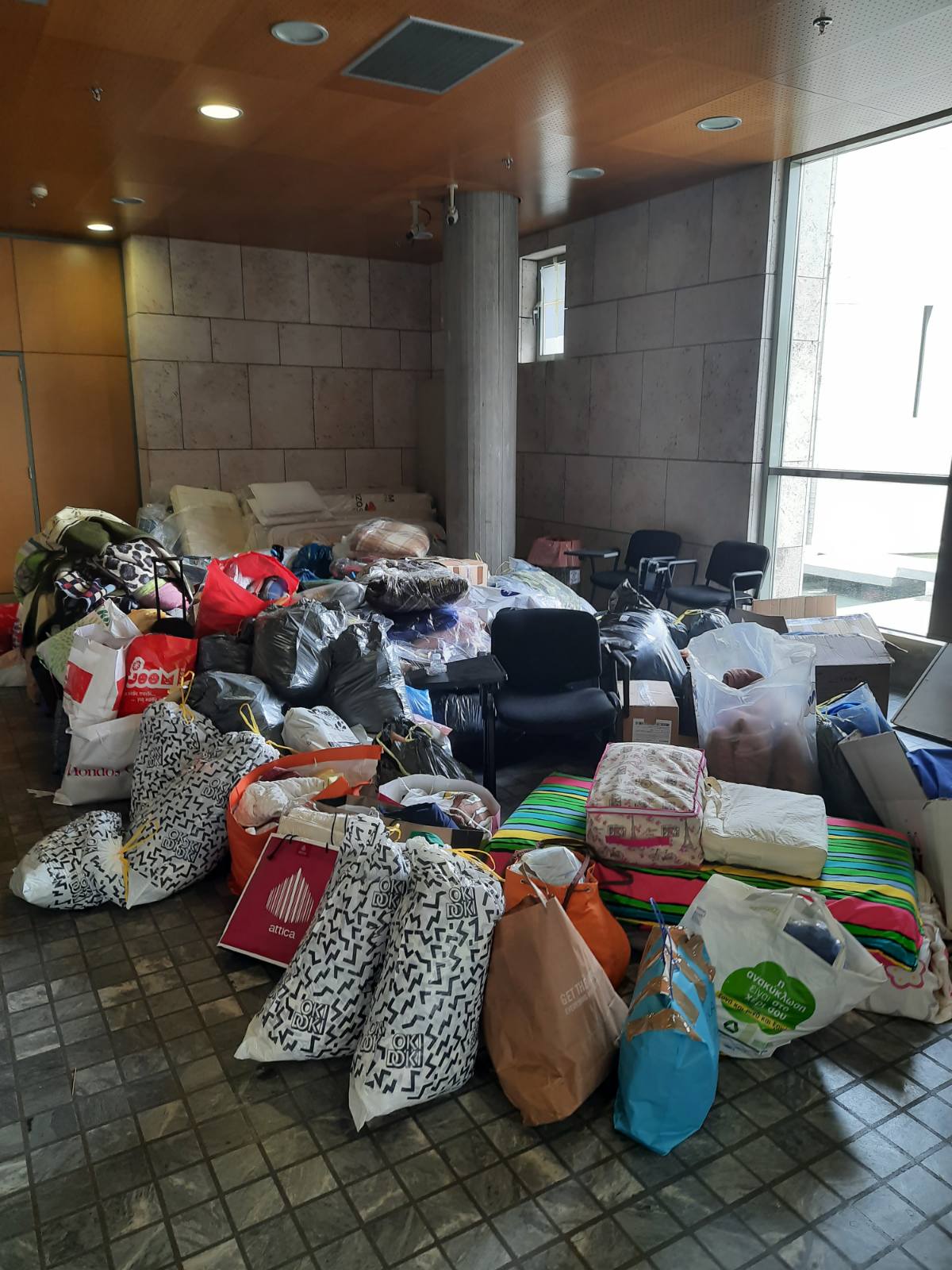 Read more about the article Γιγαντώνεται το κύμα αλληλεγγύης – Στις πυρόπληκτες περιοχές το πρώτο μέρος της βοήθειας του Δήμου Θεσσαλονίκης