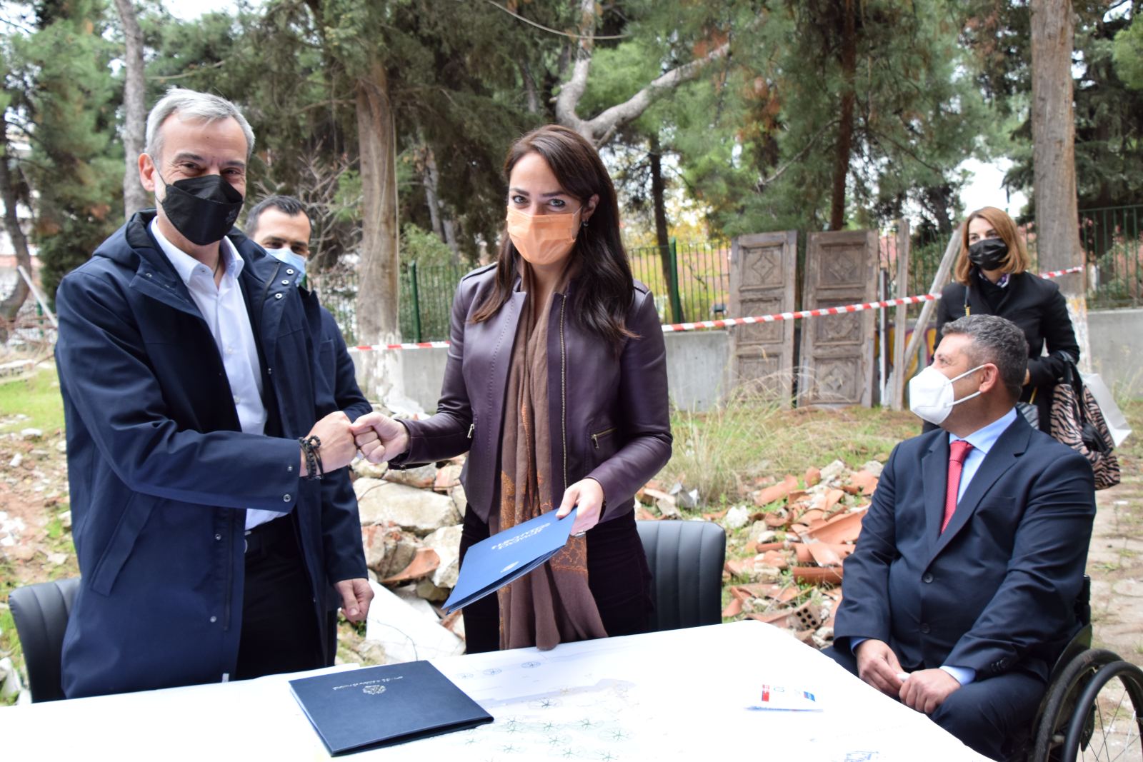 Read more about the article Ανοίγει ο δρόμος για το πρώτο “Πάρκο για Όλους” – Προγραμματική σύμβαση για την υλοποίηση του έργου υπέγραψαν Κ. Ζέρβας και Δ. Μιχαηλίδου