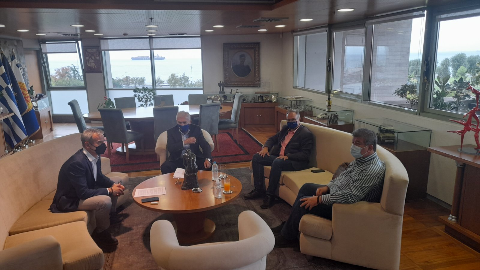 Read more about the article Κοινή δράση από τους Δημάρχους Θεσσαλονίκης, Αμπελοκήπων – Μενεμένης, Νεάπολης – Συκεών και Παύλου Μελά για τη μετονομασία της οδού Λαγκαδά σε Λεωφόρο Μίκη Θεοδωράκη