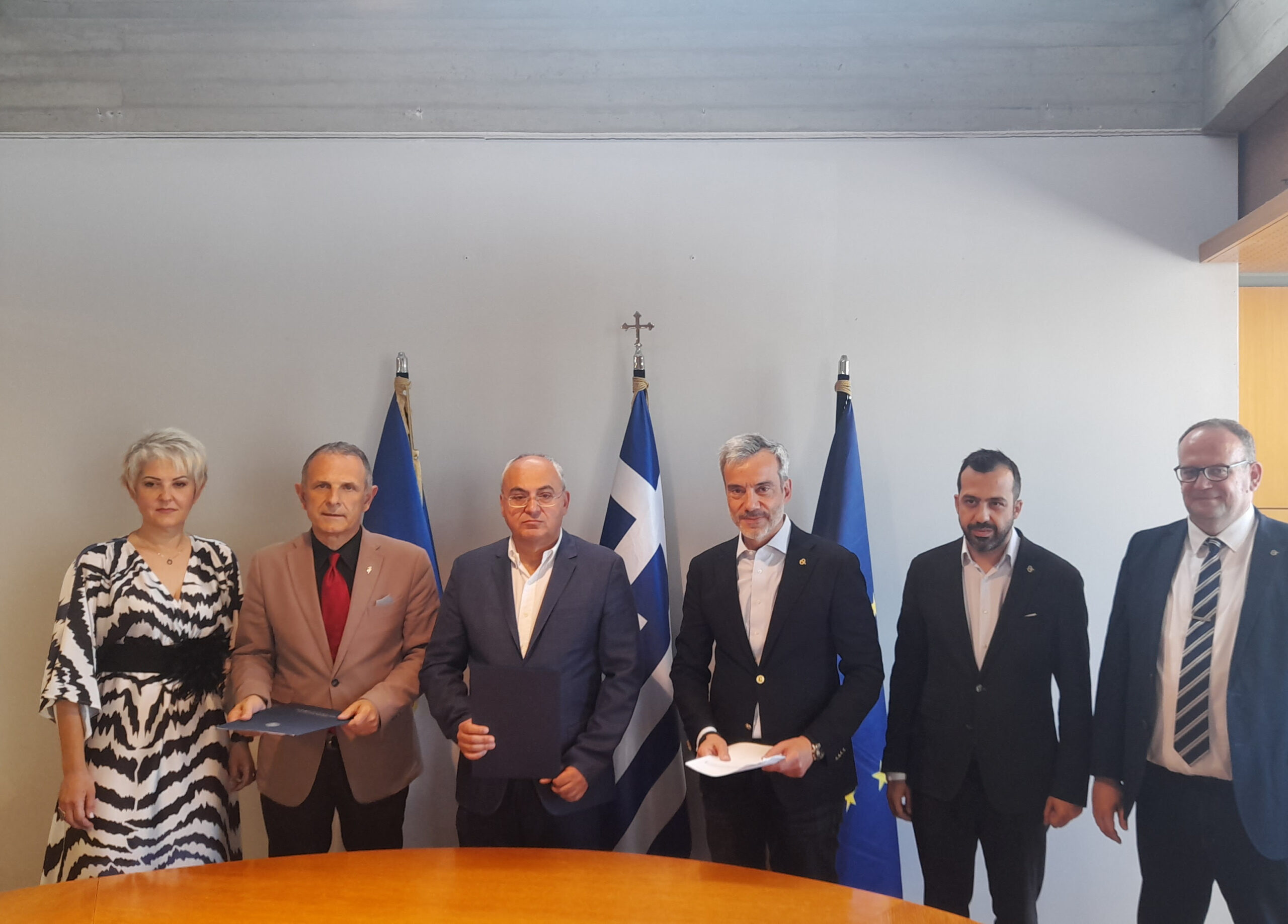 Read more about the article Τριμερής προγραμματική σύμβαση για τη διάνοιξη της οδού Ψελλού – Κ. Ζέρβας: Ετοιμαζόμαστε έγκαιρα για ένα πολύ σημαντικό έργο