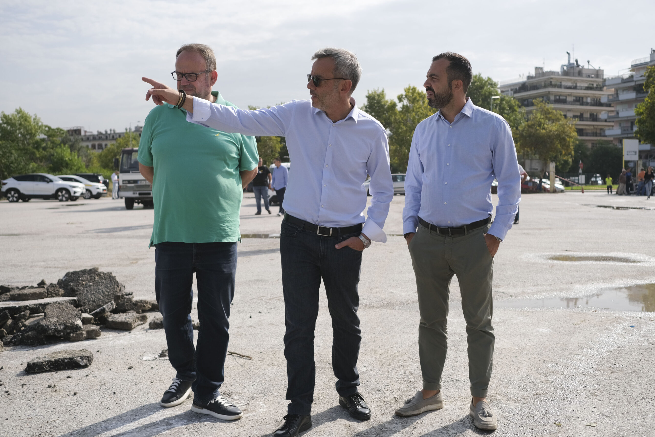 Read more about the article Έναρξη έργων για τη διαμόρφωση ελεύθερων δημοτικών πάρκινγκ στις γειτονιές