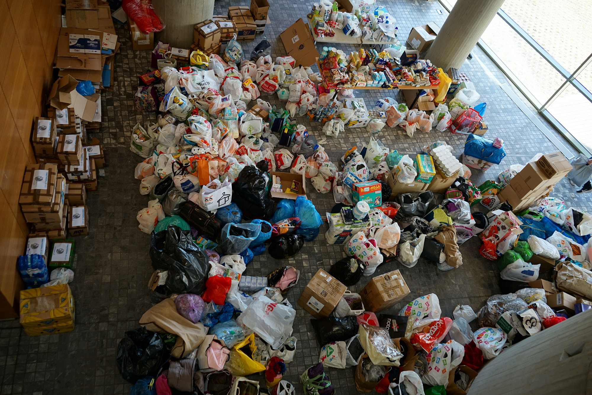 Read more about the article Γιγαντώνεται το κύμα αλληλεγγύης προς τους πληγέντες από τους φονικούς σεισμούς σε Τουρκία και Συρία