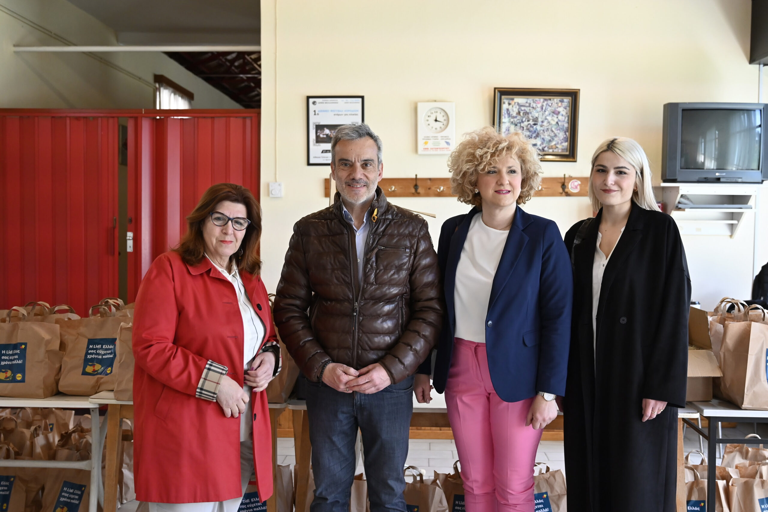 Read more about the article Διανομή εορταστικού γεύματος – Κ. Ζέρβας: «Κοντά στους συνανθρώπους μας κάθε μέρα, όλο τον χρόνο»