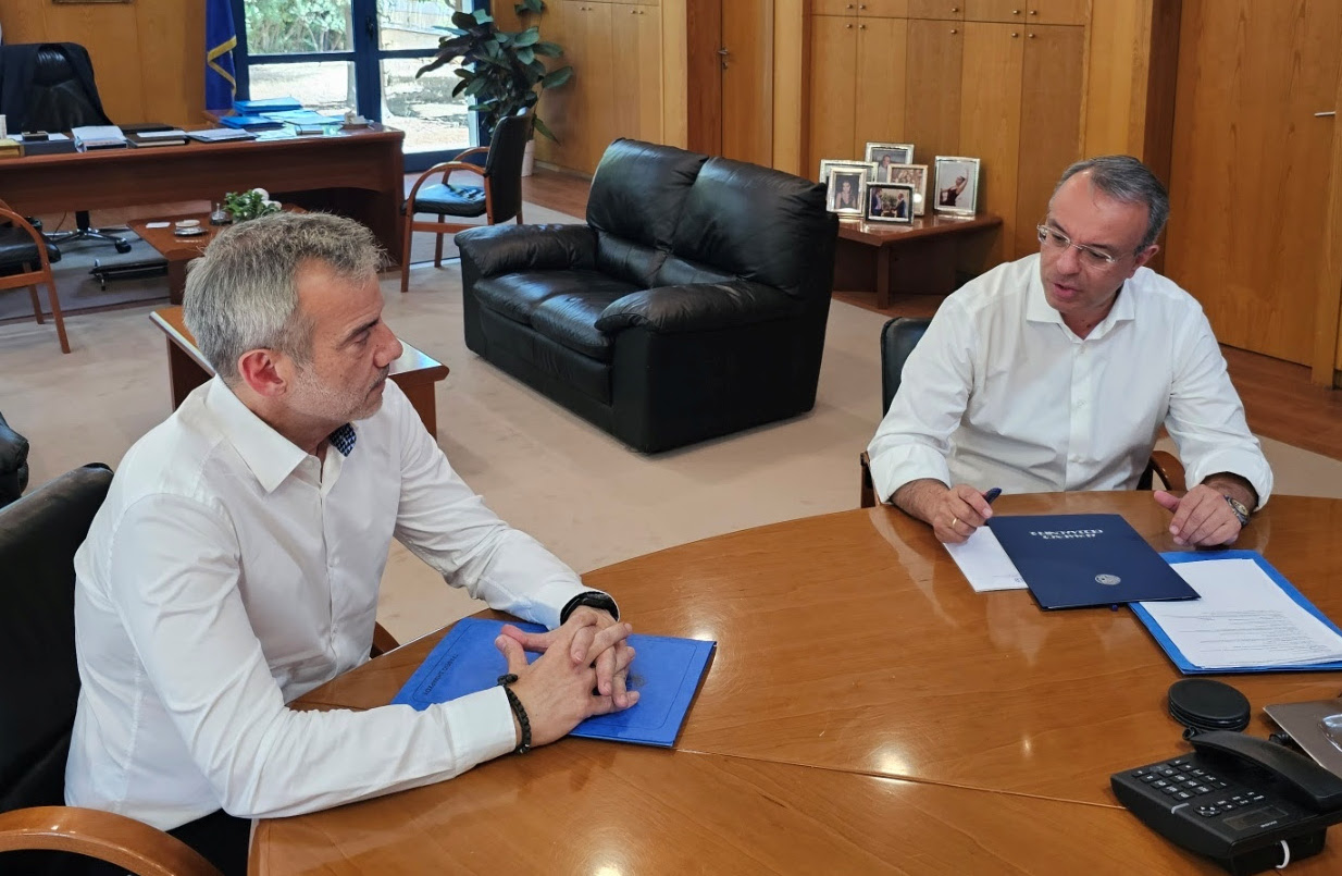 Read more about the article Κύκλος επαφών του Δημάρχου Θεσσαλονίκης Κωνσταντίνου Ζέρβα με υπουργούς της νέας κυβέρνησης: «Η Θεσσαλονίκη δεν μπορεί να περιμένει» – Αστικές συγκοινωνίες και κυκλοφοριακό στην πρώτη γραμμή των διεκδικήσεων