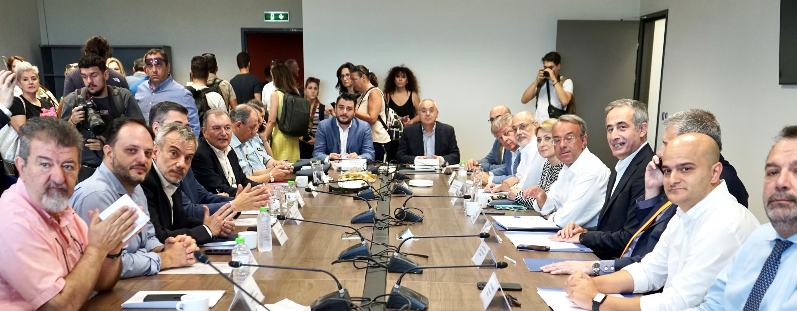 Read more about the article Ο Δήμαρχος Θεσσαλονίκης Κωνσταντίνος Ζέρβας στην ευρεία σύσκεψη για τα συγκοινωνιακά και κυκλοφοριακά ζητήματα της πόλης παρουσία της πολιτικής ηγεσίας του Υπουργείου Υποδομών και Μεταφορών: «Φτάνει πια με την περιγραφή  – Τα προβλήματα πρέπει να λύνονται»