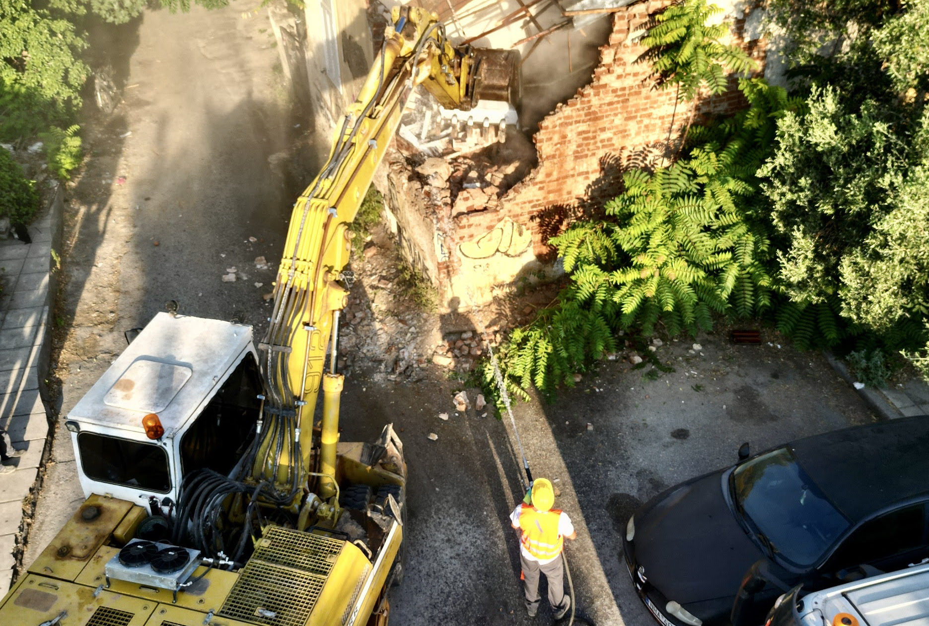 Read more about the article Άρχισαν οι κατεδαφίσεις για τη διάνοιξη της Σόλωνος – Κ. Ζέρβας «Οι γειτονιές που ήταν παρατημένες επί δεκαετίες θα αναπνεύσουν και θα νιώσουν τη φροντίδα του Δήμου Θεσσαλονίκης»