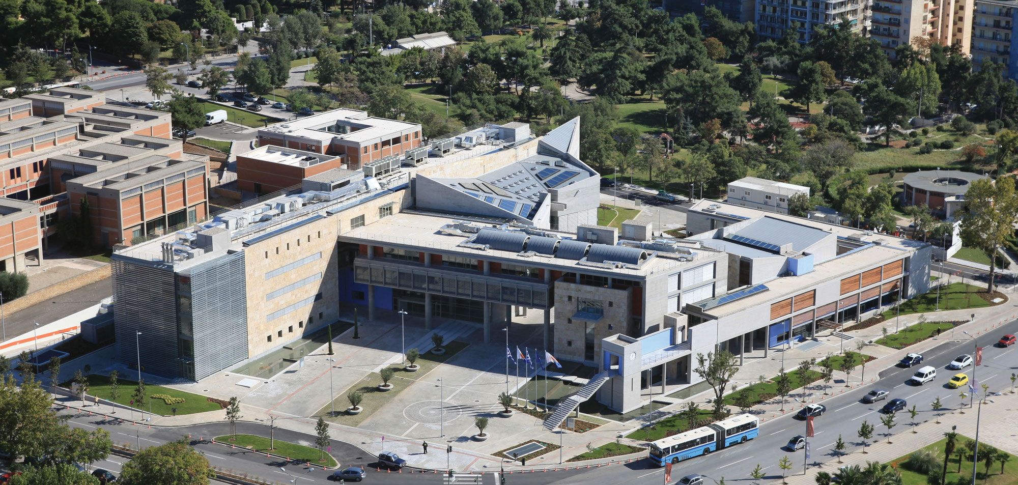 Read more about the article Το πουλόβερ της «καμένης γης» ξηλώνεται και αποκαλύπτει ανεπάρκεια και άγνοια